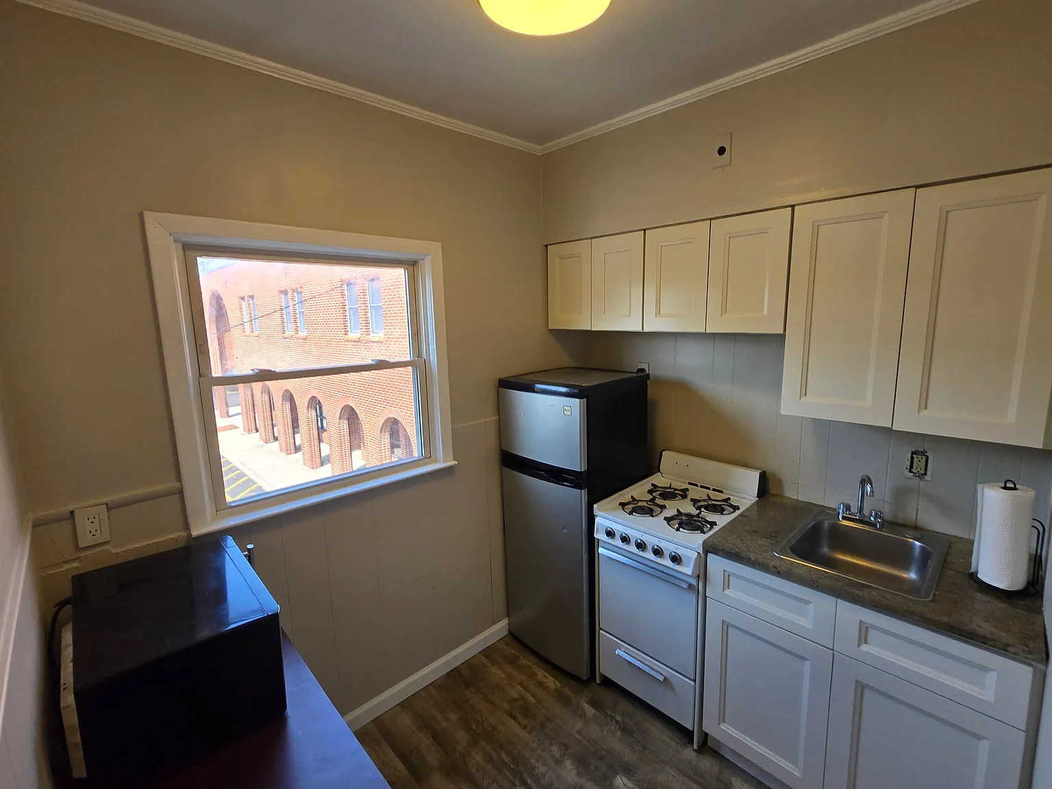 Studio, 675 sqft, $1,500 — Photo 4