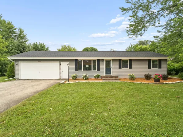 N1422 Greenwood Rd, Appleton, WI 54942