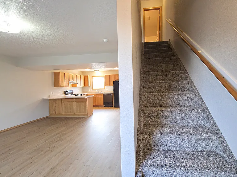 Valley Townhomes — Photo 9