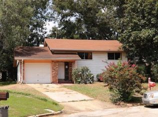 904 Gale Cir, Birmingham, AL 35228