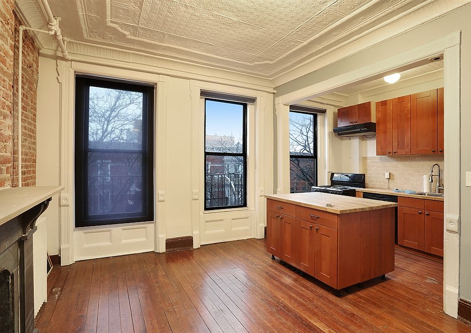 2nd image of 491 6th Ave APT 2