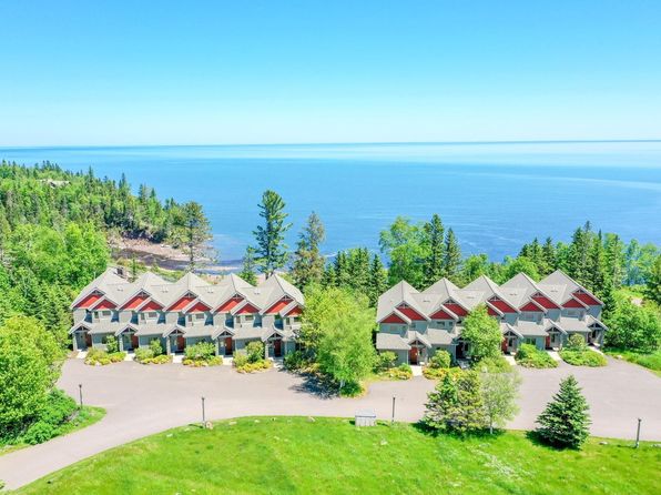 670 Cliffhouse Rd #1, Tofte, MN 55615
