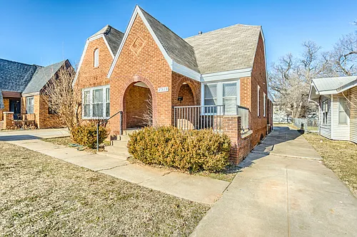 2513 NW 11th St #2513 Photo 1