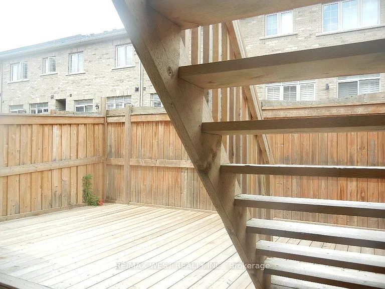 12 Waterstone Way — Photo 38