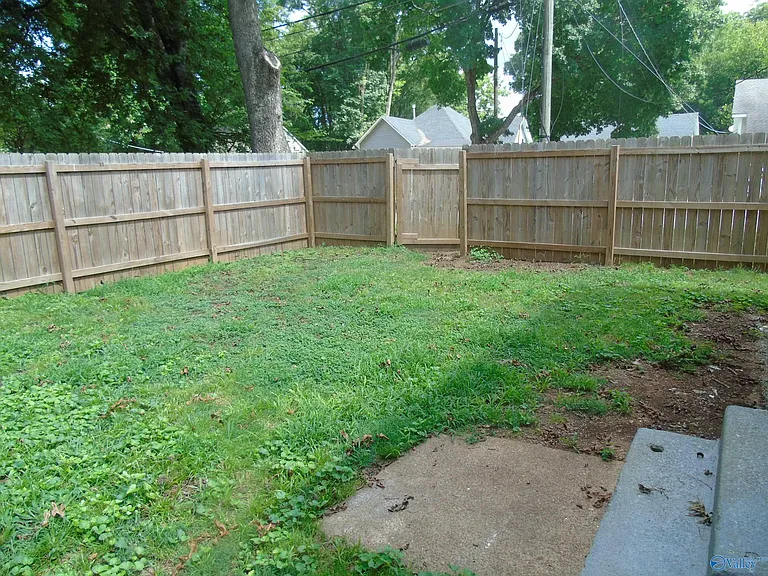 711 Cross St NW — Photo 14