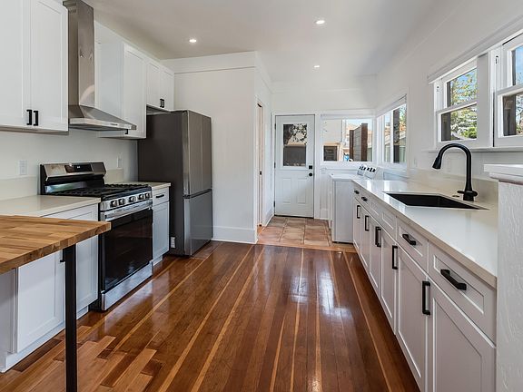 4th image of 319 W Arrellaga St