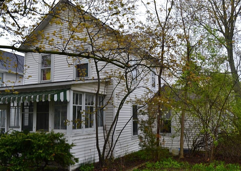 2nd image of 310 Stone St