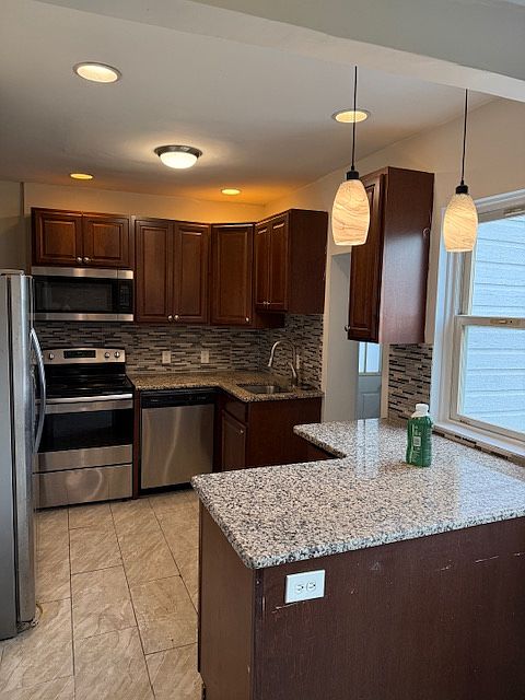 1st image of 104 W 36th St
