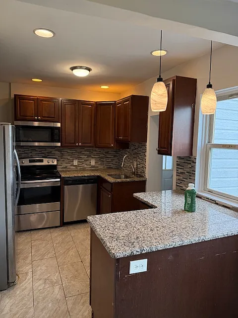 104 W 36th St
