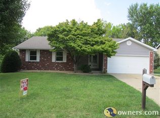 2937 Westerland Ct, Saint Charles, MO