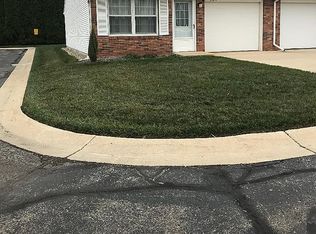 584 Yorkshire Sq #25, Milan, MI 48160