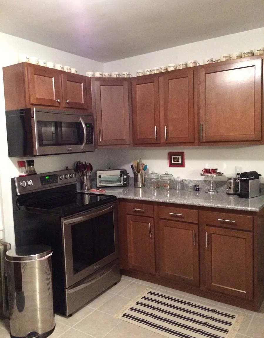1205 Colonial Place — Photo 2
