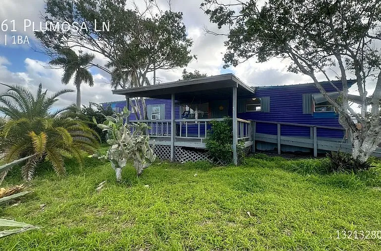 2961 Plumosa Ln — Photo 1