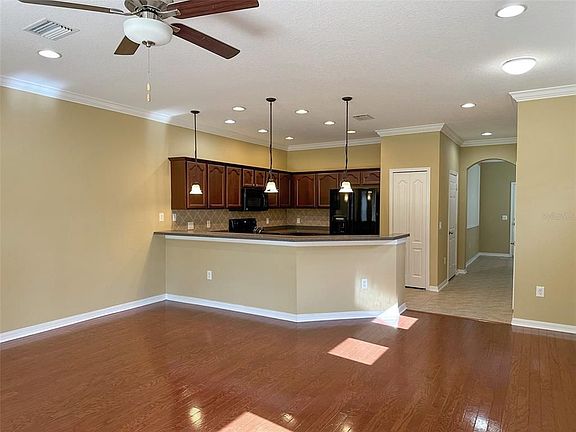4th image of 11801 Castine St