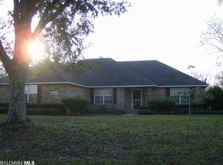 25313 Lakeland Dr, Loxley, AL 36551