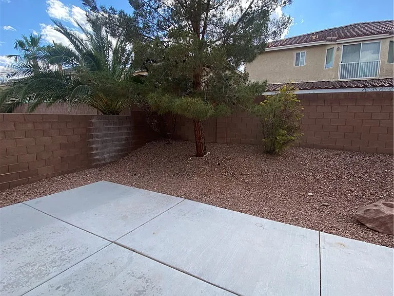 8417 Cambria Cellars Ct — Photo 32