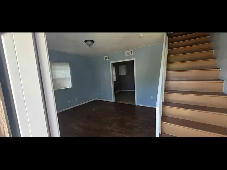 2217 Ballard Dr — Photo 13
