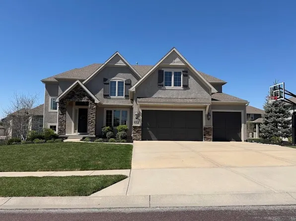 16128 Earnshaw St, Overland Park, KS 66221