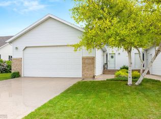 2834 Wheatland Dr S, Fargo, ND