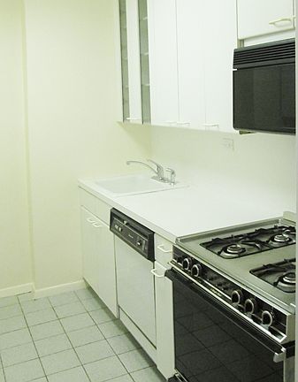 3rd image of 392 Central Park W APT 5S