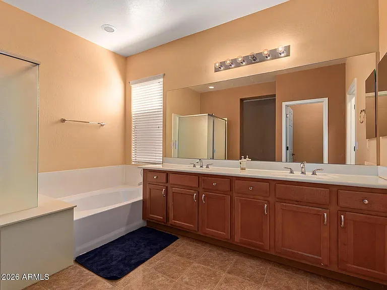 2310 W Spur Dr — Photo 5