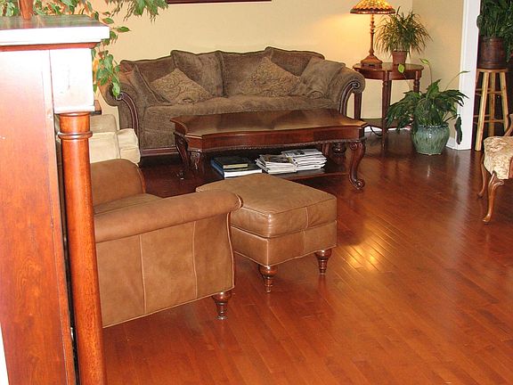 2nd image of 204 Hearthstone Dr