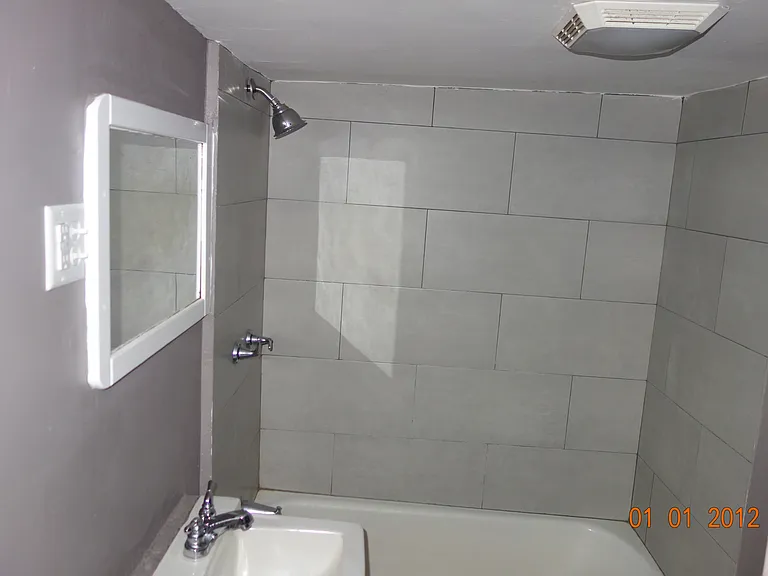 565 Columbia Rd #C — Photo 7