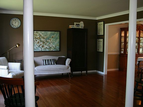 2nd image of 10350 Kilby Ct
