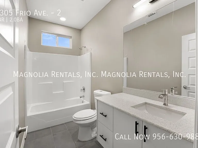 3305 Frio Ave #2 — Photo 12