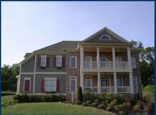 6230 Lakeaires Dr, Cumming, GA 30040