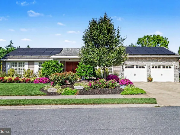 453 Maple Ave, Hershey, PA 17033