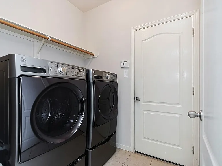 602 Blue Oasis Ct — Photo 40