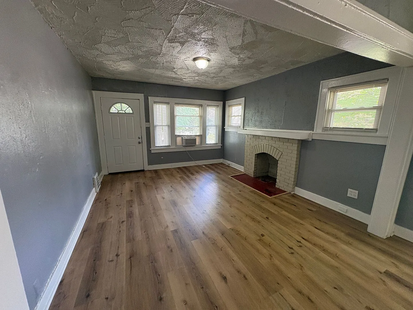 2 Bedroom in Kansas City, MO near the Plaza!! — Photo 4