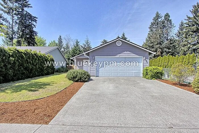 Building Photo - 4304 NE 123rd Ave