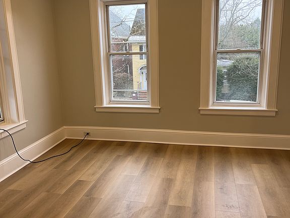 4th image of 606 Broadway #2