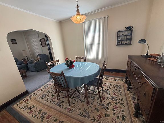 4th image of 2020 E Blackford Ave