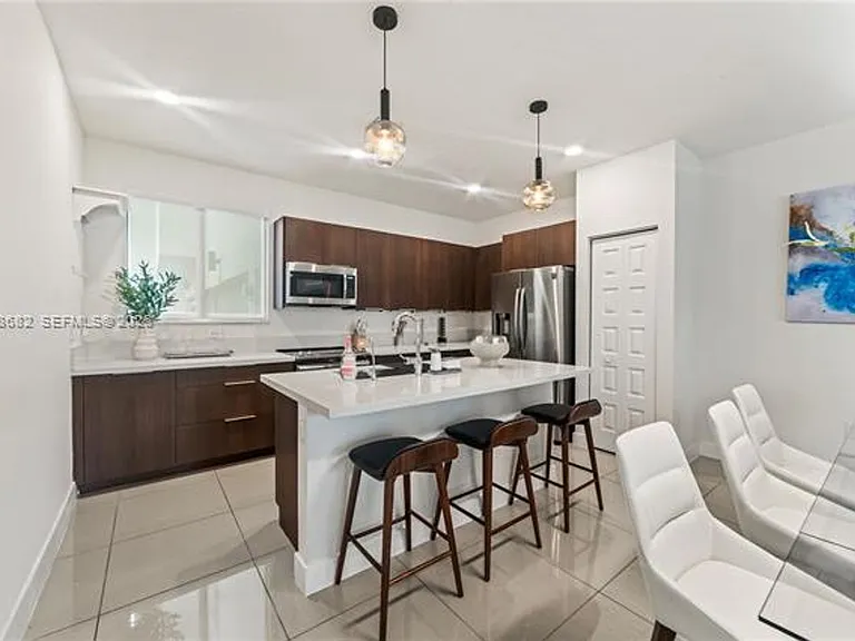 4741 NW 84th Ave #Townhouse 4741 — Photo 12