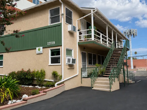 22719 Del Valle St APT E, Woodland Hills, CA 91364