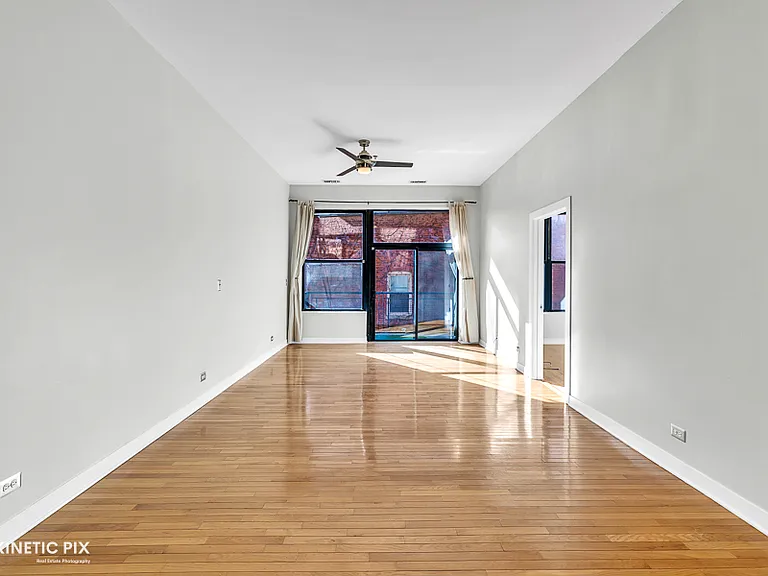 1 S Leavitt St #209 — Photo 5