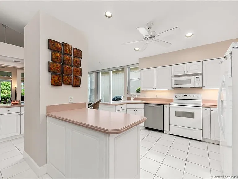 2201 NW Seagrass Dr — Photo 9