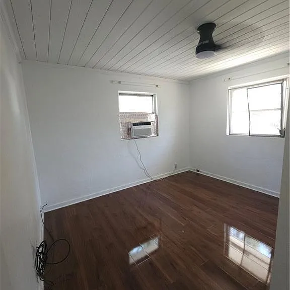 2657 Lafayette St — Photo 9