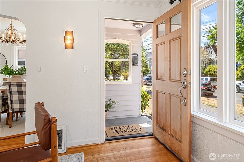 2nd image of 8036 9th Avenue NW