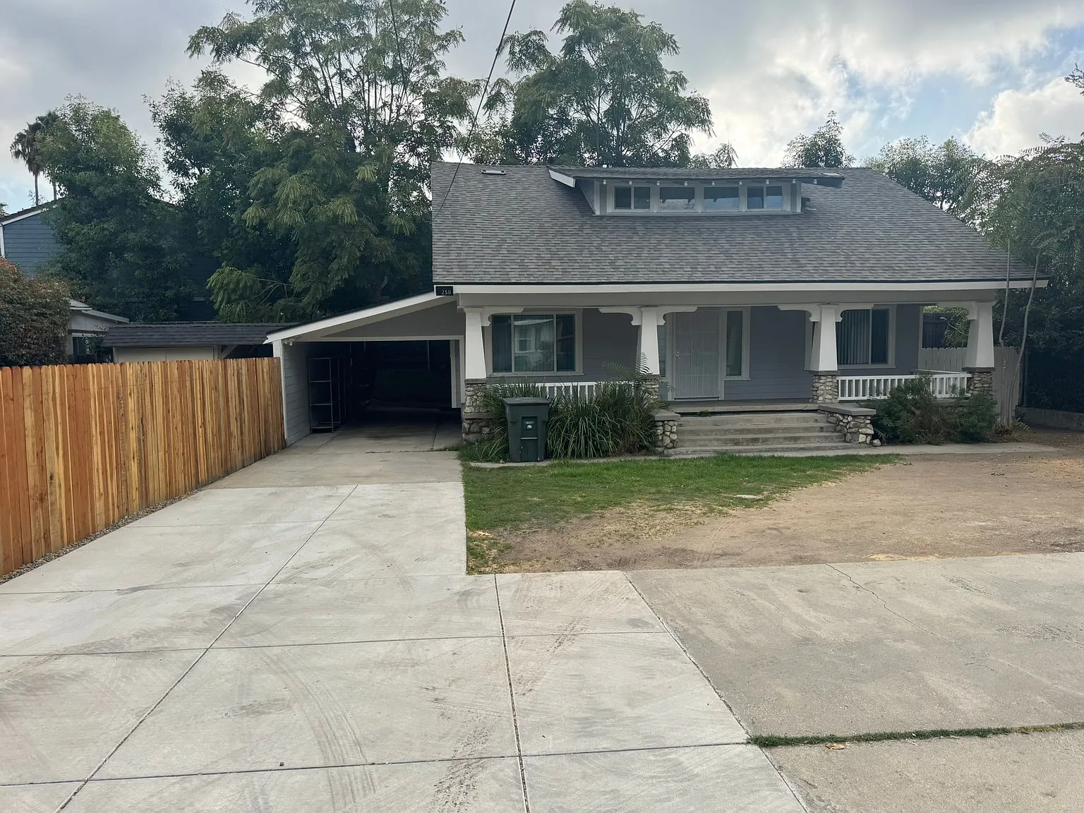 Single Family Style Back Home w/ Private Yard & Parking — Photo 1