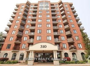 310 Central Park Dr #8A, Ottawa, ON K2C 4G4