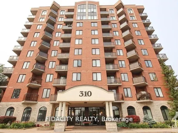 310 Central Park Dr #4B, Ottawa, ON K2C 4G4