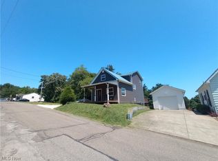 816 Ferry St, Beverly, OH 45715