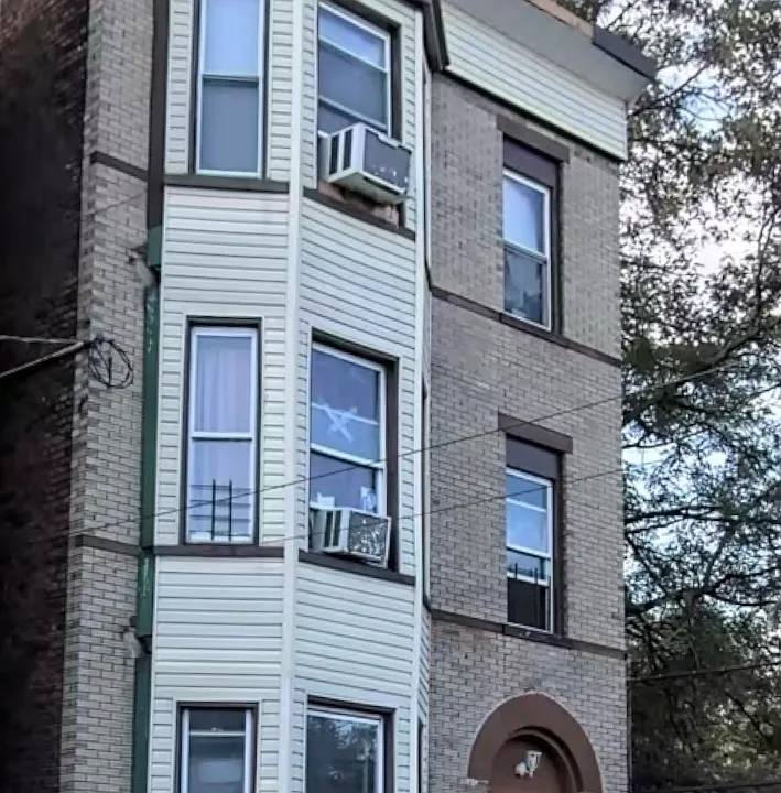 367 Morris Ave #2A