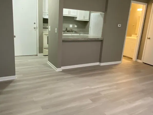 2601 N 47th St APT 3, Lincoln, NE 68504