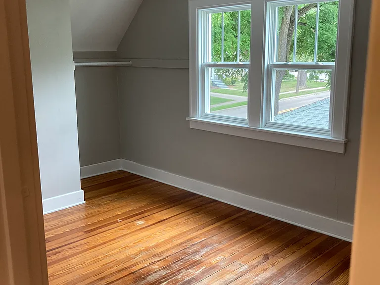11711 Davis St — Photo 23