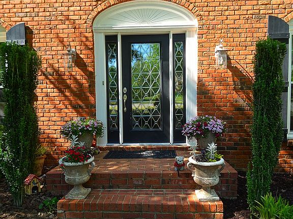Front Door/Entrance